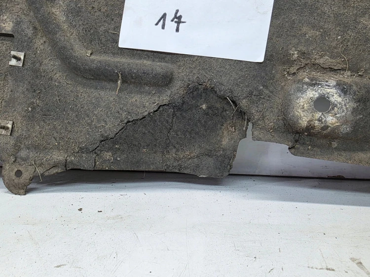 OSŁONA PODWOZIA TUNELU AUDI A4 B8 LIFT 8K0825209A *17*