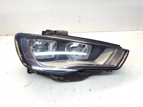 REFLEKTOR LAMPA PRZEDNIA PRAWY PRZÓD AUDI A3 8V 8V0941004A UK ***1***