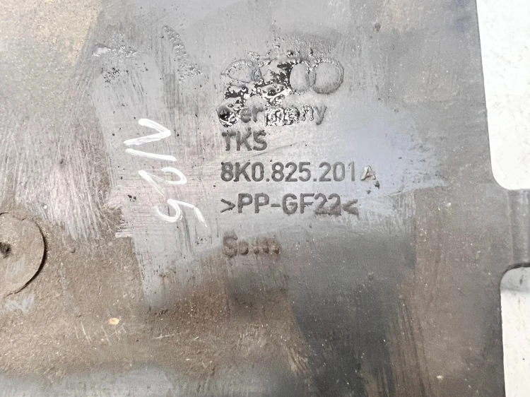 OSŁONA PŁYTA PODWOZIA LEWA AUDI A4 B8 8K0825201A 2/25