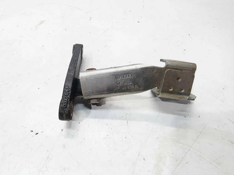 UCHWYT MOCOWANIE TURBOSPRĘŻARKI AUDI TT 8J VOLKSWAGEN SEAT 06F145536E