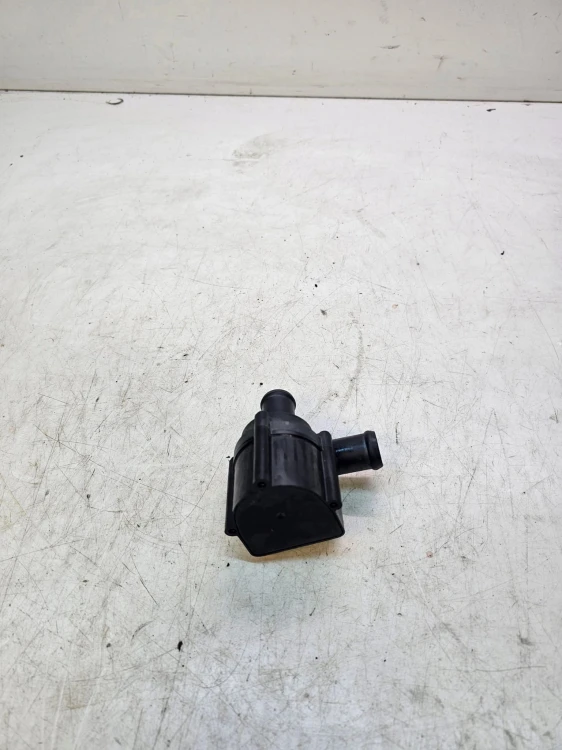 DODATKOWA POMPA WODY AUDI A4 A5 A6 A7 059121012A