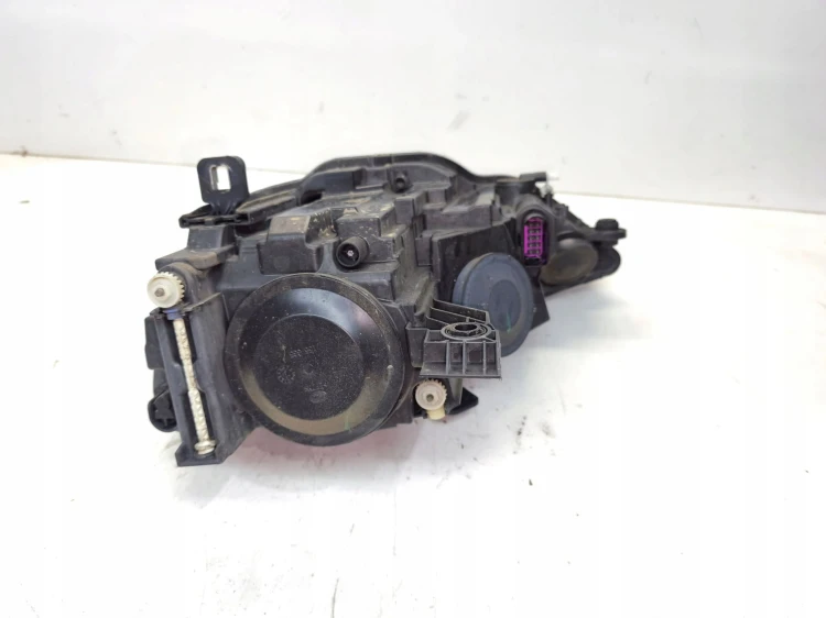 REFLEKTOR LAMPA PRZEDNIA PRAWY PRZÓD AUDI A3 8V 8V0941004A UK ***1***