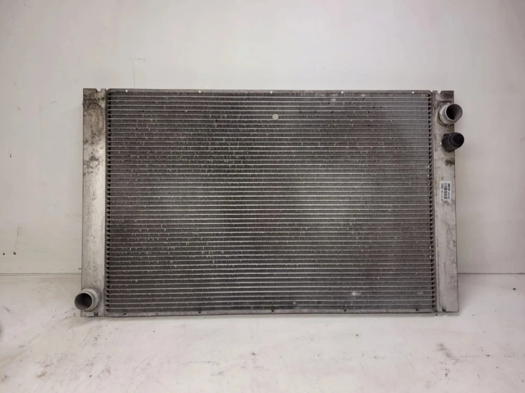 CHŁODNICA WODY AUDI A8 D3 LIFT 3.0 TDI 4E0121251