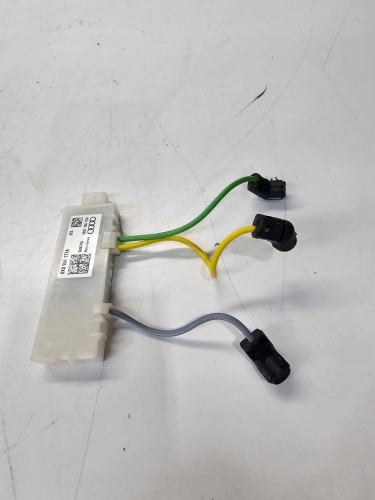 CZUJNIK RUCHU KABINY AUDI A1 8X LIFTQ3 8U 8X0951177A