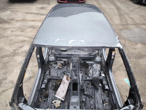 DACH ĆWIARTKA AUDI A3 8V 5-DRZWI SPORTBACK DŁUGIE SŁUPKI ORYGINAŁ !!!