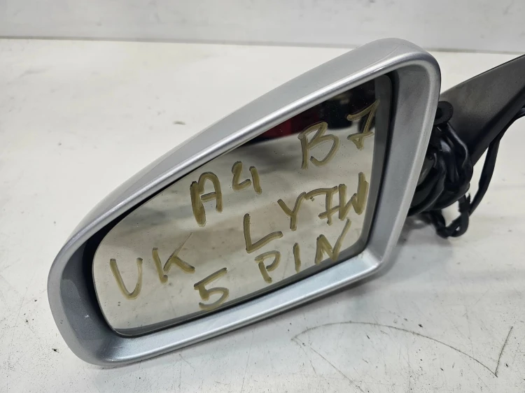 LUSTERKO ZEWNĘTRZNE LEWE AUDI A4 B7 LY7W 5 PIN UK
