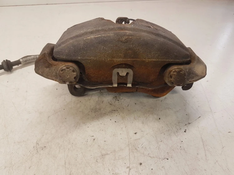 ZACISK HAMULCOWY LEWY PRZÓD AUDI A4 B8 A5 8K0105S