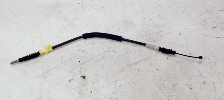 LINKA CIĘGNO DRZWI PRZÓD AUDI A4 A5 A6 4H0837099