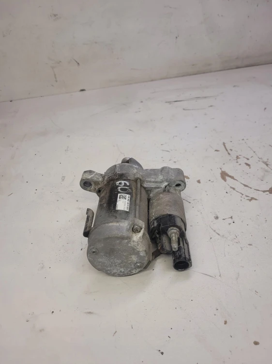 ROZRUSZNIK AUDI A4 A5 1.8 2.0 TFSI 06H911024B *60*