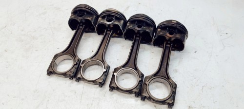TŁOK + KORBOWÓD AUDI VW CAB 1.8 TFSI 06H 06HE