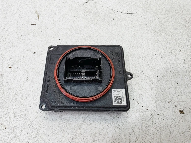 PRZETWORNICA MODUŁ LED REFLEKTORA AUDI A6 C8 A7 4K0941572DC