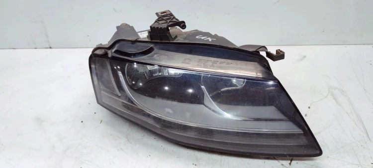 REFLEKTOR LAMPA PRAWY PRZÓD AUDI A4 B8 8K0941004A UK