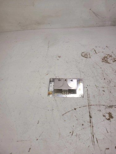 WZMACNIACZ ANTENOWY AUDI A4 B6 CABRIO 8H0035503