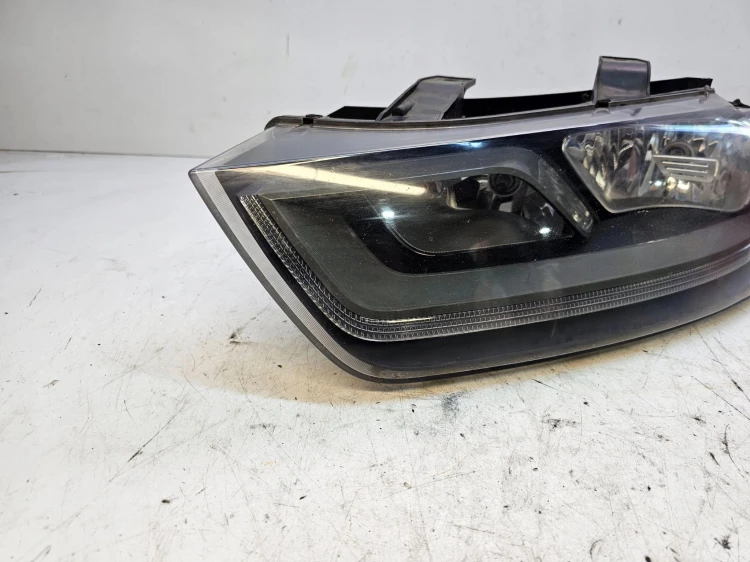 REFLEKTOR LEWY ZWYKŁY AUDI Q3 8U 8U0941003N
