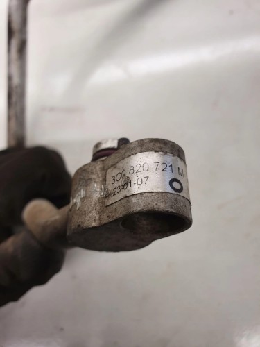 WĄŻ PRZEWÓD KLIMATYZACJI VW PASSAT B6 3C0820721M