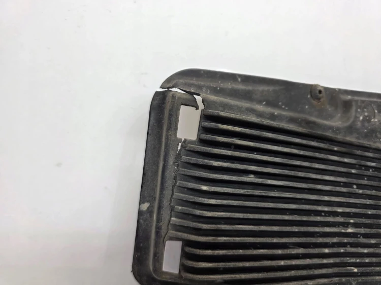 OSŁONA PODWOZIA LEWY TYŁ AUDI A5 8T 8T0825215D ORYGINAŁ *9*