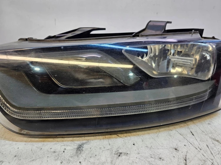 REFLEKTOR LEWY ZWYKŁY AUDI Q3 8U 8U0941003N