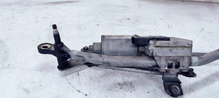 SILNICZEK WYCIERACZEK AUDI A4 B8 A5 8K2955119A