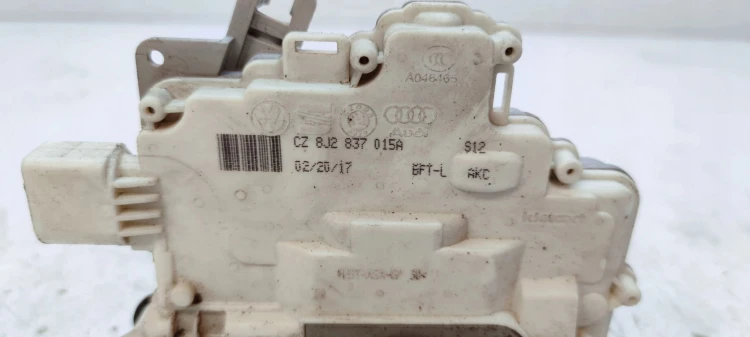 ZAMEK DRZWI LEWY PRZÓD AUDI A4 B8 A5 Q5 8J2837015A 7PIN