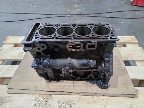 BLOK SILNIKA AUDI VOLKSWAGEN SEAT SKODA 2.0 TFSI TSI CCZ 06H103021L 2/26