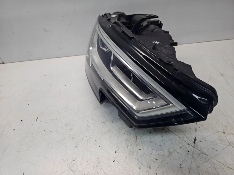 REFLEKTOR XENON LED PRAWY AUDI A3 8V LIFT 8V0941034D UK
