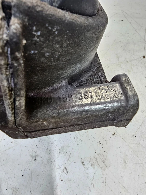 PODUSZKA SILNIKA Z CZUJNIKIEM AUDI A4 B8 A5 Q5 8K0199381GQ