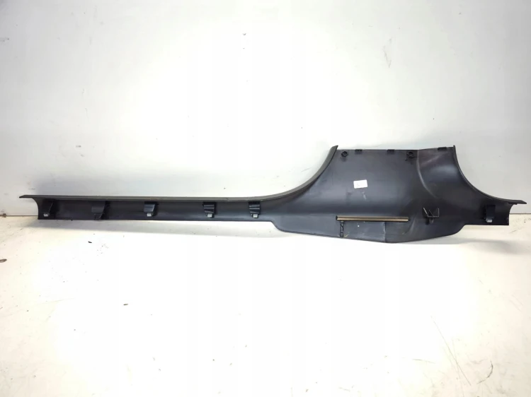LISTWA OSŁONA NAKŁADKA PROGU LEWA AUDI A3 8V SEDAN 8V5853905