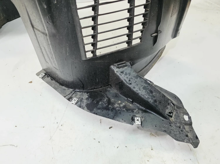 NADKOLE PLASTIKOWE LEWY PRZÓD AUDI A3 8Y 8Y0821171M