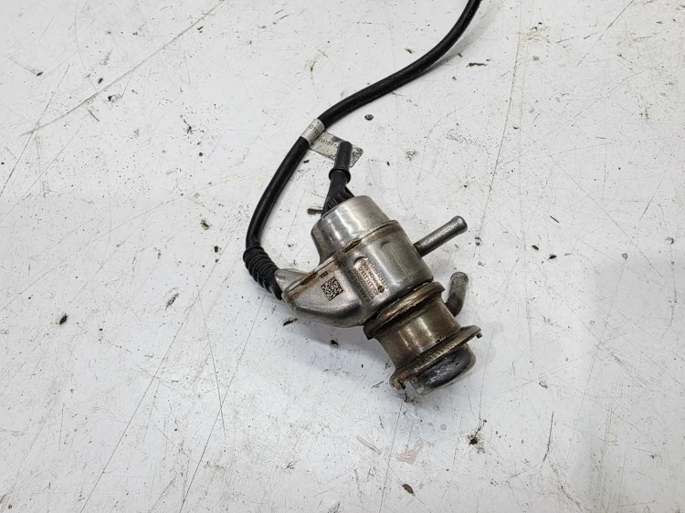 WTRYSKIWACZ WTRYSK PŁYNU ŚRODKA REDUKUJĄCEGO AUDI A4 A6 A7 Q5 4G0131113C