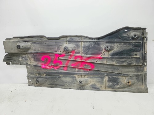 OSŁONA PŁYTA PODWOZIA LEWA DUŻA AUDI A3 8V VOLKSWAGEN SEAT 5Q0825201L 25/26