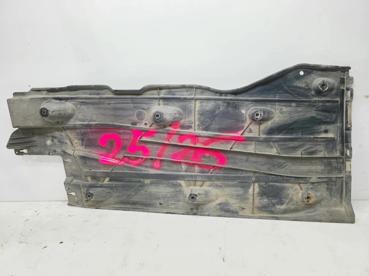 OSŁONA PŁYTA PODWOZIA LEWA DUŻA AUDI A3 8V VOLKSWAGEN SEAT 5Q0825201L 25/26