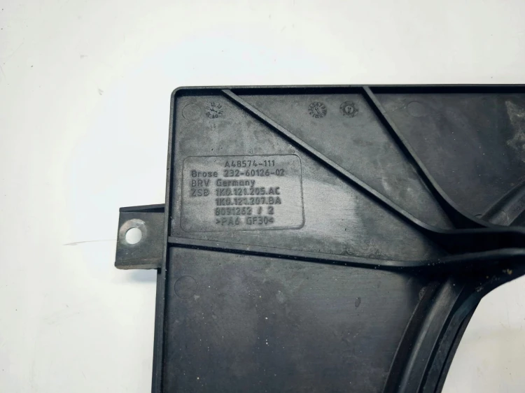 OBUDOWA WENTYLATORÓW WENTYLATOR AUDI VW SEAT SKODA 1K0121205AC 1K0121203AH