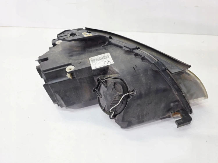 REFLEKTOR LAMPA LEWY PRZÓD EUROPA AUDI A3 8P DUŻY GRILL 8P0941003K 85/25