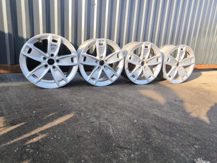 FELGI FELGA KOMPLET VW SKODA AUDI A3 A4 A6 7.5J R17 ET56 8P0601025BL R*24*