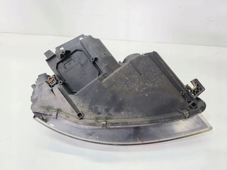 REFLEKTOR LAMPA LEWY PRZÓD EUROPA AUDI A3 8P DUŻY GRILL 8P0941003K 85/25
