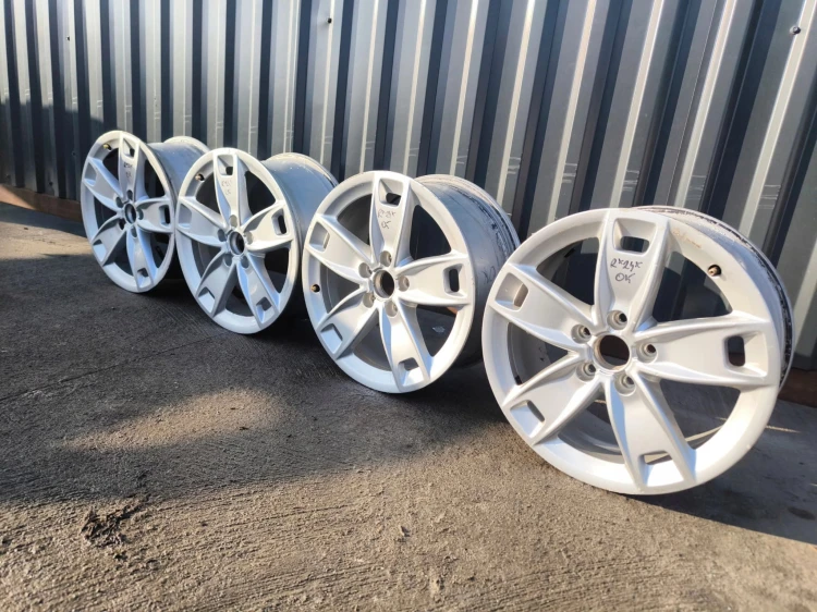 FELGI FELGA KOMPLET VW SKODA AUDI A3 A4 A6 7.5J R17 ET56 8P0601025BL R*24*