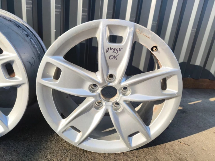 FELGI FELGA KOMPLET VW SKODA AUDI A3 A4 A6 7.5J R17 ET56 8P0601025BL R*24*