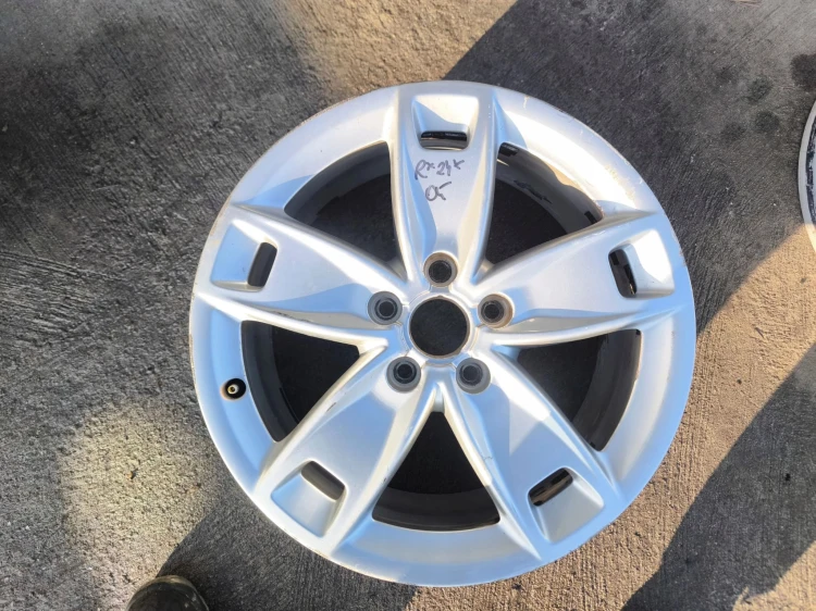 FELGI FELGA KOMPLET VW SKODA AUDI A3 A4 A6 7.5J R17 ET56 8P0601025BL R*24*
