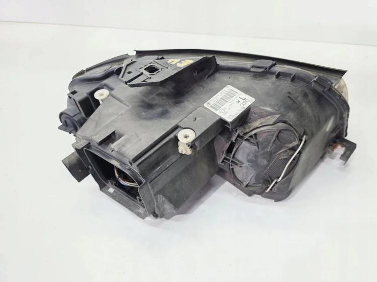 REFLEKTOR LAMPA LEWY PRZÓD EUROPA AUDI A3 8P DUŻY GRILL 8P0941003K 85/25