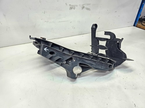 ŚLIZG UCHWYT MOCOWANIE REFLEKTORA PRAWY AUDI A4 B8 8K0805608
