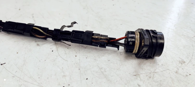 LISTWA WIĄZKA POMPOWTRYSKÓW AUDI VW SEAT 038971803