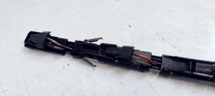LISTWA WIĄZKA POMPOWTRYSKÓW AUDI VW SEAT 038971803