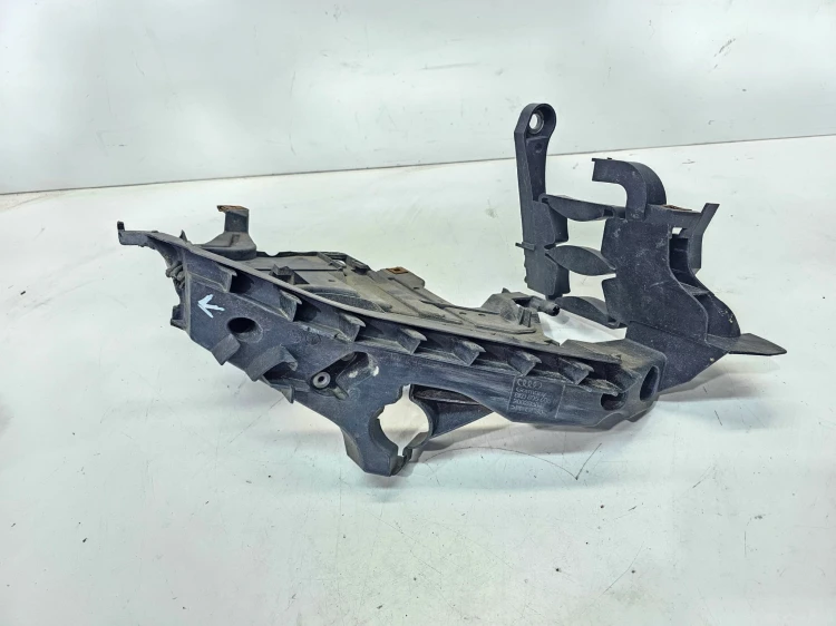ŚLIZG UCHWYT MOCOWANIE REFLEKTORA PRAWY AUDI A4 B8 8K0805608