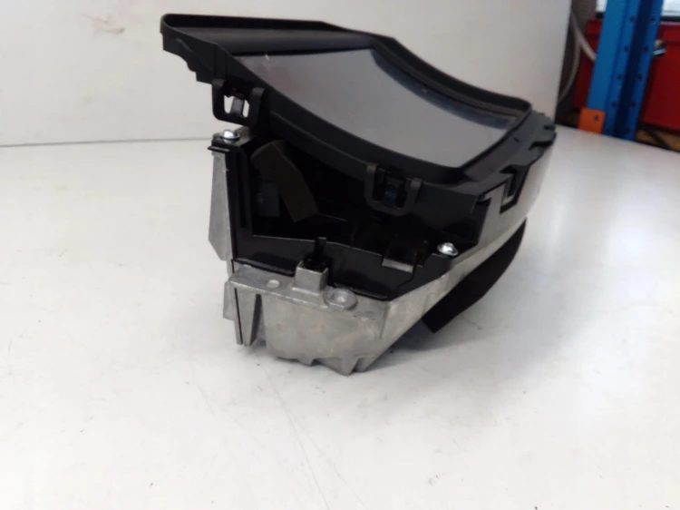 WYŚWIETLACZ RZUTNIK HEAD UP A7 4G8919604E RAMKA UK