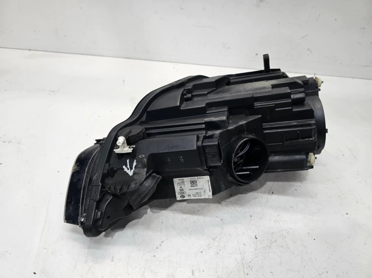 REFLEKTOR LAMPA PRZEDNIA LEWY PRZÓD AUDI A3 8V 8V0941003A UK ***2***