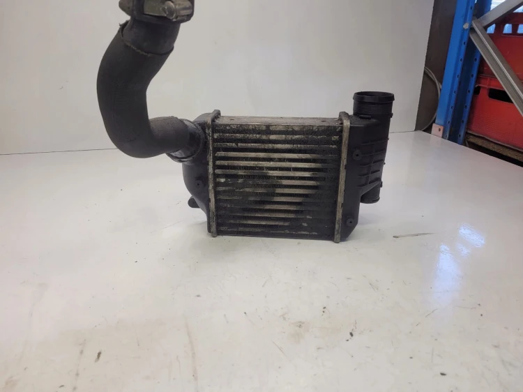 CHŁODNICA INTERCOOLER AUDI A6 2.7 3.0 4F0145805AF
