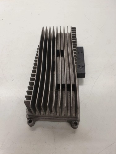 WZMACNIACZ AUDIO AUDI A4 B8 A5 Q5 8R0035223