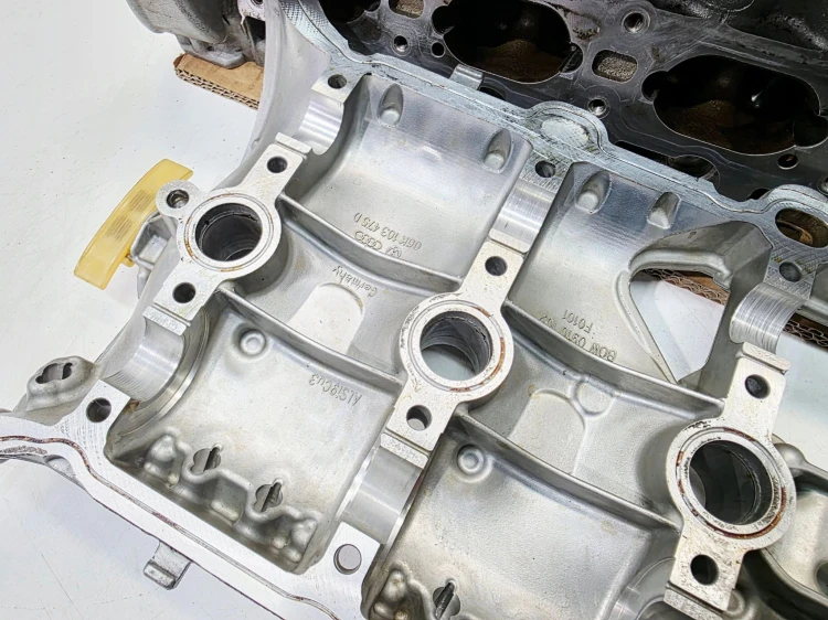 GŁOWICA Z NASADĄ AUDI VOLKSWAGEN SEAT SKODA 1.8 2.0 TFSI 06K403E 06K403E/G