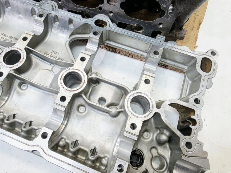 GŁOWICA Z NASADĄ AUDI VOLKSWAGEN SEAT SKODA 1.8 2.0 TFSI 06K403E 06K403E/G