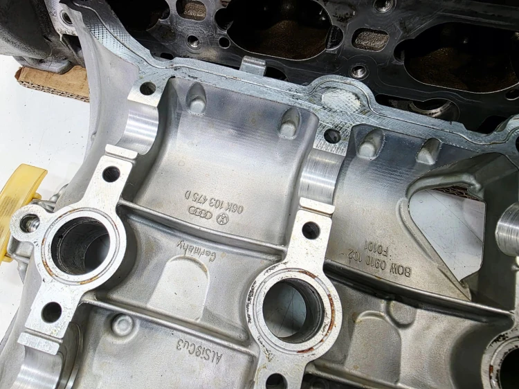 GŁOWICA Z NASADĄ AUDI VOLKSWAGEN SEAT SKODA 1.8 2.0 TFSI 06K403E 06K403E/G